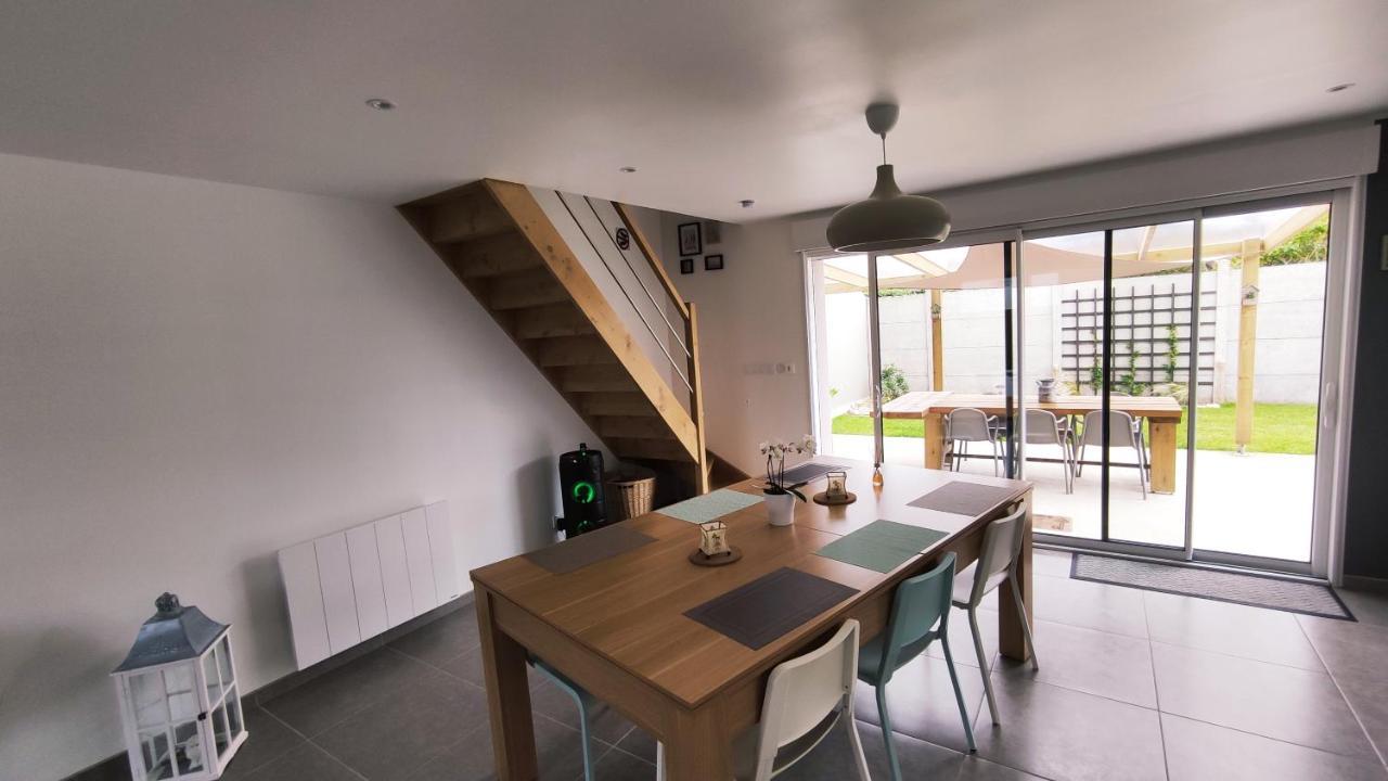 La pause au cub, maison cubique tout confort Hinges Extérieur photo